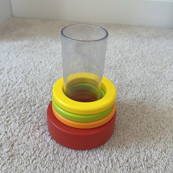 Lovevery Clear Tube With Stacking Rings - Picture 2 of 3